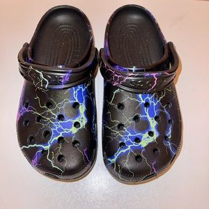 Crocs lightning bolts size m6/w8